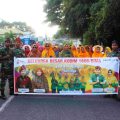 Rombongan Kodim 1608/Bima mengikuti pawai rimpu Kota Bima. Foto : Dedi Kurniawan/Halo Bima