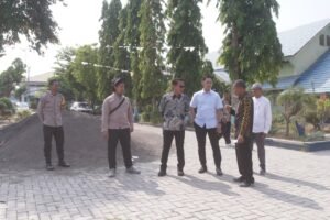Mutu Bangunan Jadi Perhatian, Anggota Komisi I DPRD Kota Bima Pantau Proyek Revitalisasi di SMPN 6
