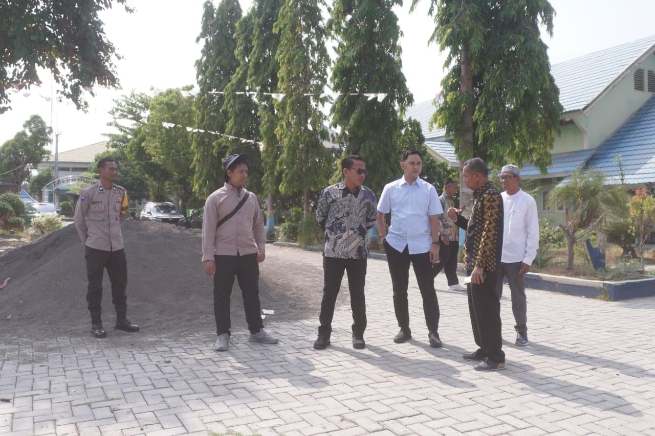 Mutu Bangunan Jadi Perhatian, Anggota Komisi I DPRD Kota Bima Pantau Proyek Revitalisasi di SMPN 6